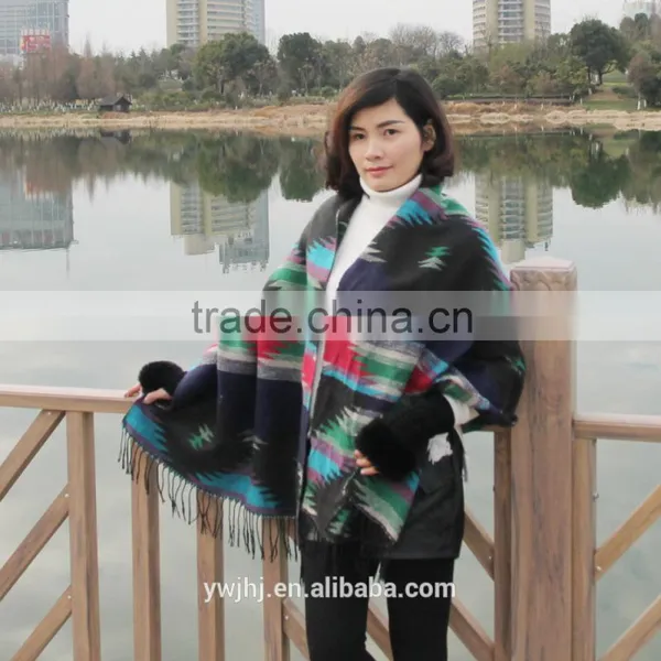 New Design Factory Direct Hot Selling Embroidered Fur Shawl Flamenco photo-4