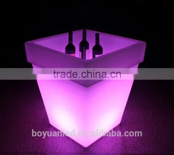 Plastic Material Led Flower Pot With IR Remote Control, Plastic Big Outdoor Led Flower Pots photo-3