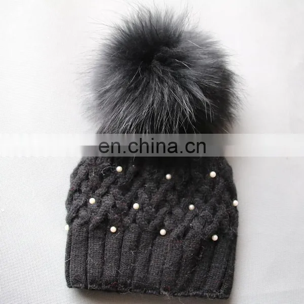 Fashion Design Black Knitted Pattern Wool Blend Hats With Fur Pom photo-5