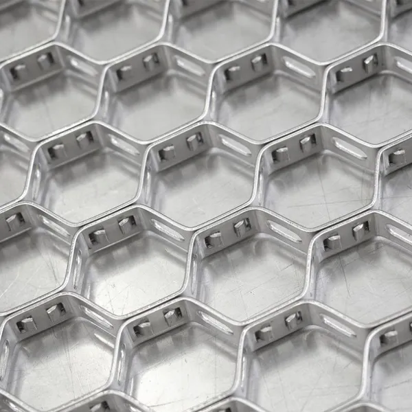 Flexible Hexmesh Stainless Steel Reinforcement Plain Weave Welded Mesh High-Temperature Duct Furnace Refractory Lining photo-2
