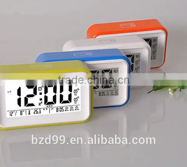 New Design Promotion Item Smart Voice Telling Multi-functional USB Digital LCD Display Alarm Clock photo-2