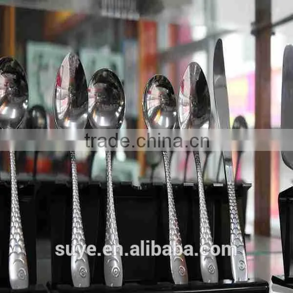 High Quality Stainless Steel Cutlery Set Set With Gold Plated Handle photo-4