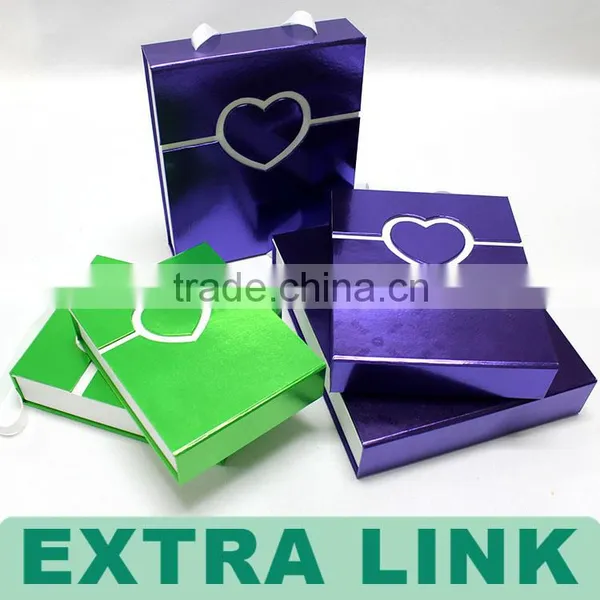 Handmade Handle White Insert Green Fancy Paper Wrapped Heart Closure Chocolate Cardboard Box photo-5