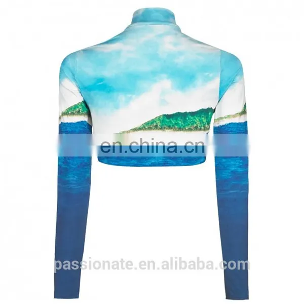 Factory Custom Sublimated Cropped Surf Rash Guard for Women photo-3