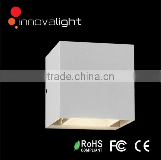 INNOVALIGHT indoor 2*5w led cube wall light adjustable wall lighting fixture                        
                                                Quality Choice