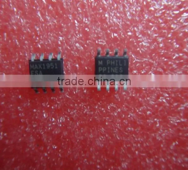 new ( MAX1951ESA ) DC-DC switching regulator