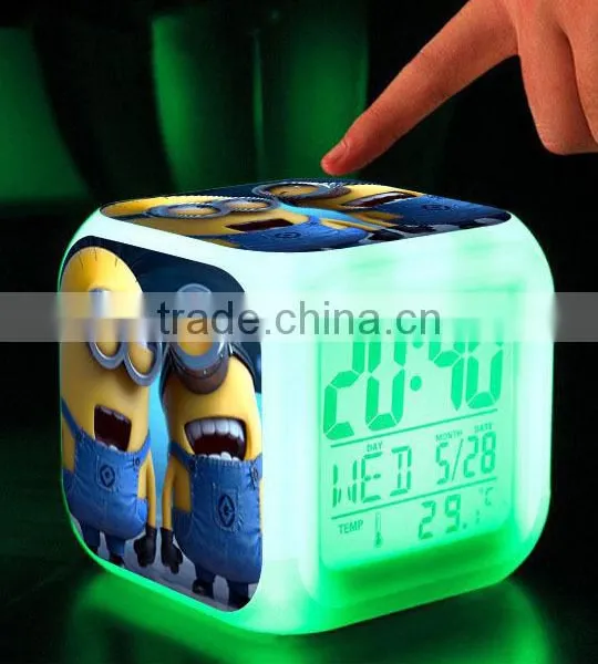 Antique Design Round Alarm Clock Decorative Plastic Clock, Home Decoration Clock photo-5