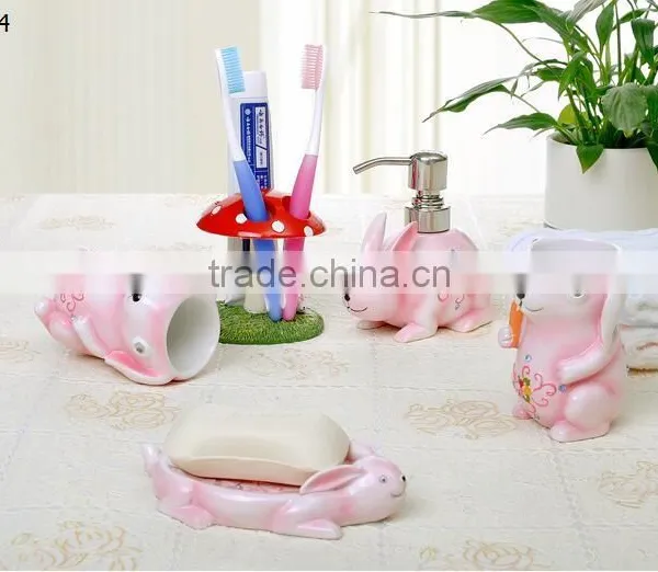 Yellow Duck 5pcs Ceramic Accessories Bathroom Sets for Hotel photo-3
