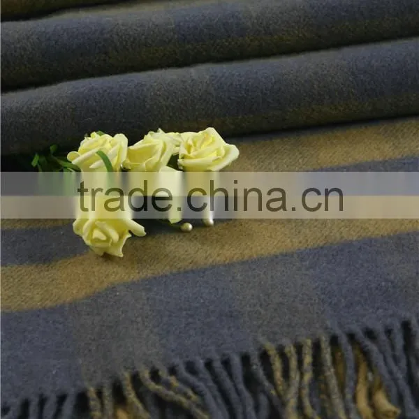 Tassel Design Throw photo-4