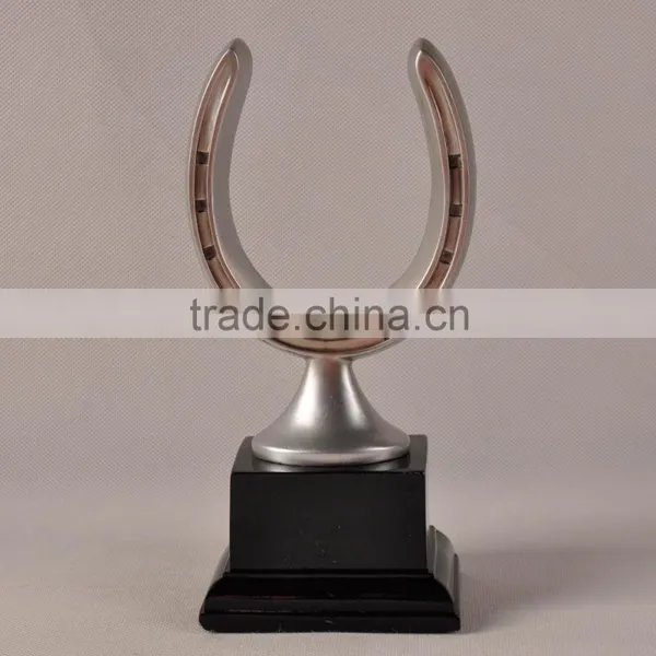Horse-shoe Shape Trophy Cup