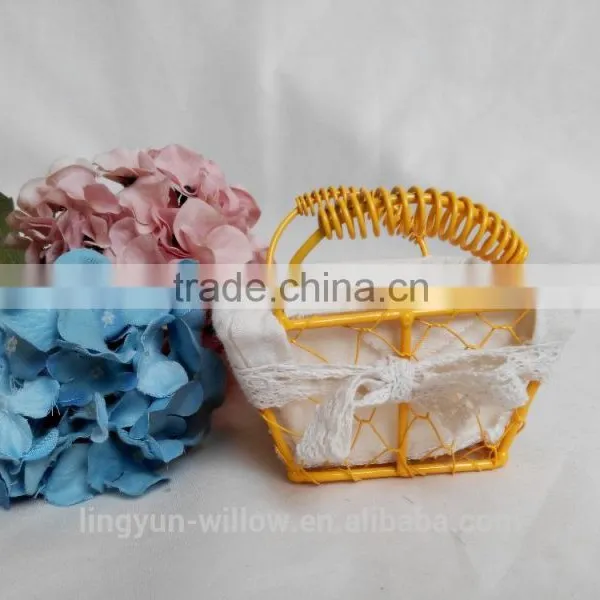 Wholesale Small Iron Basket With Lining for Storage photo-2