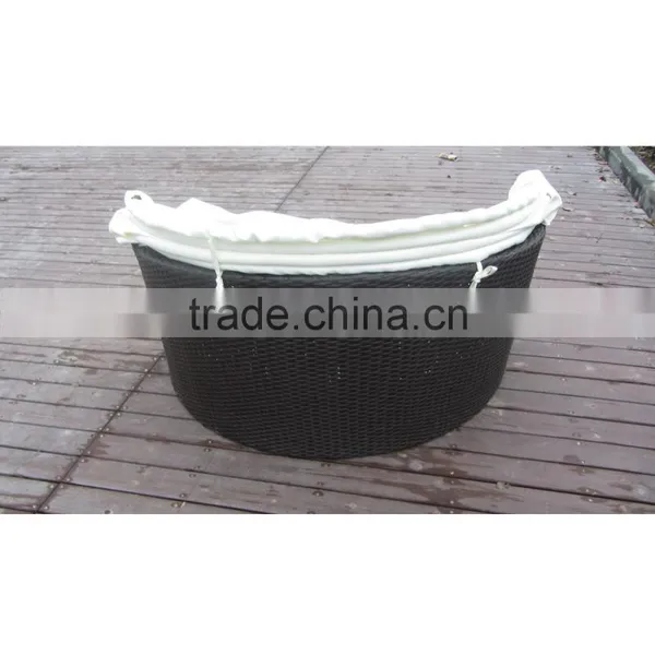 Hlaf Round Cooling Rattan Pet Bed for Dogs With Canpoy photo-5