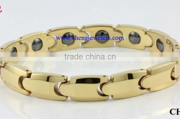 New High Quality Mens Bracelets Gold Link Style With Magnet