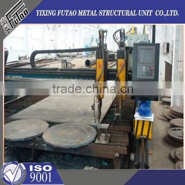 High Quality Galvanized Excellent Quality Steel Tubular Telecommunication Pole photo-2