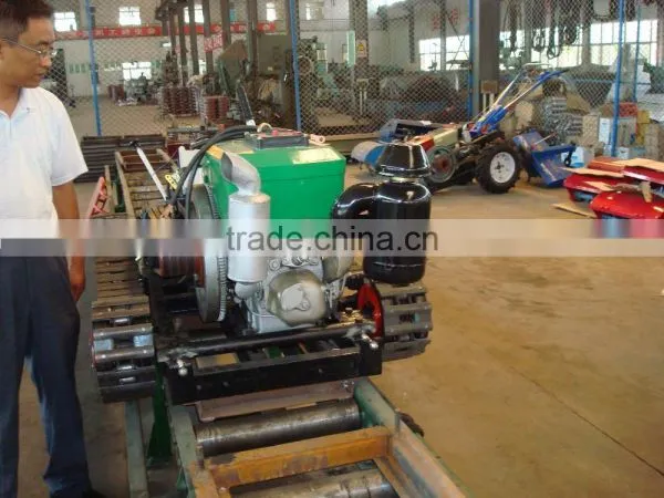 Tractor Conveyor Roller Assembly Line photo-3