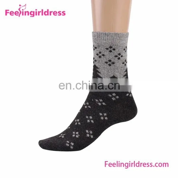 Rabbit Wool Christmas Tree Printing Tube Socks China Socks Factory photo-5