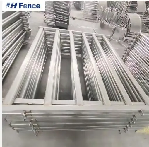 Galvanized Cattle Panels for Feedlot Partitioning and Crowd Gates