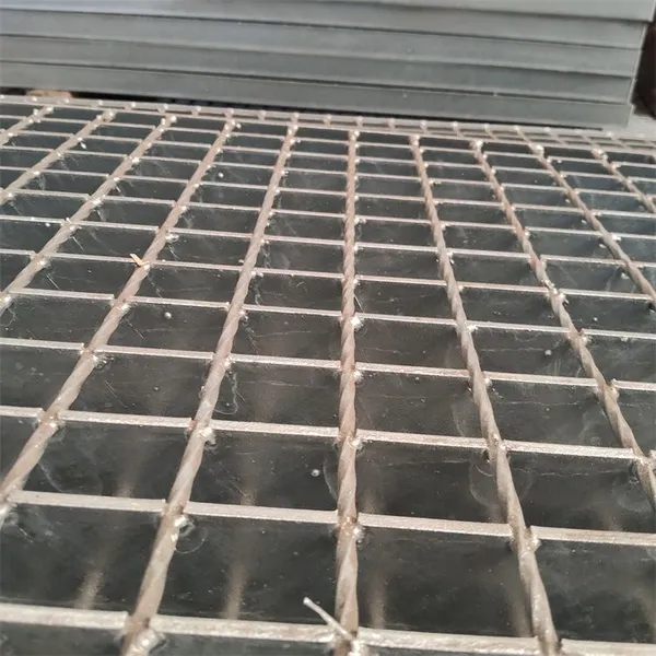 Heavy Duty Welded Steel Bar Grating Hot Dip Galvanized for Industrial Platform and Walkway photo-3