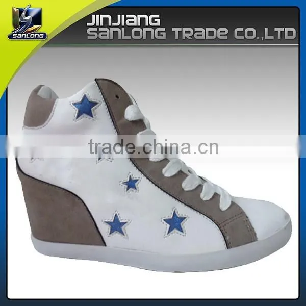 China Latest Design Fashion Women Wedge Sneakers