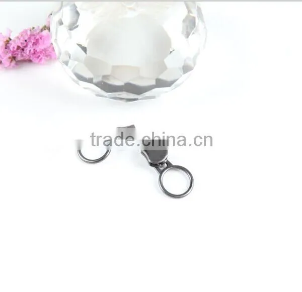 Factory Price Custom Design Metal Zipper Puller for Garment photo-4