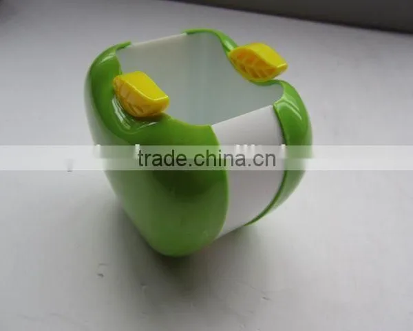 Colorful Apple-shaped Plastic Stationery STORAGE BUSKET/Multifunctional Pen Holder photo-3