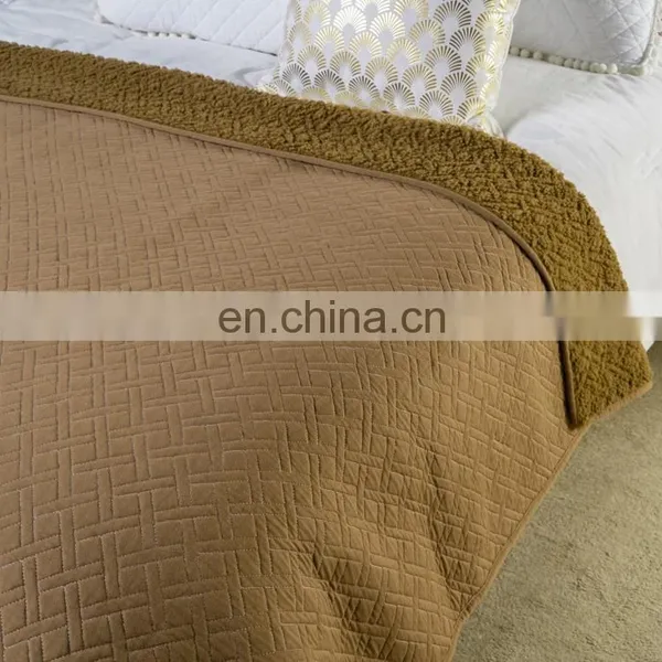 Bedding Comforter Sets Luxury Quilts Bedding Hotel Bed Quilt photo-3