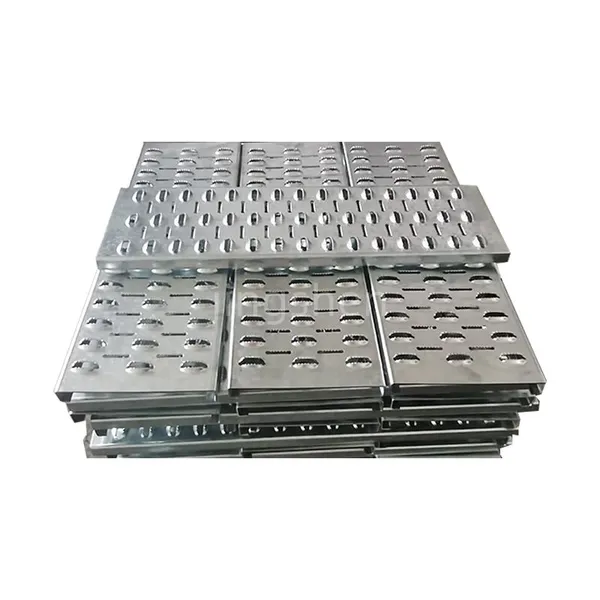 Customized Size Hole Pattern Stainless Steel 304 316 Perforated Metal Sheet Round Hole Anti-Slip for Stair Tread and Platform photo-4