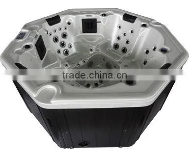 Octagon Outdoor Hot Tub photo-2