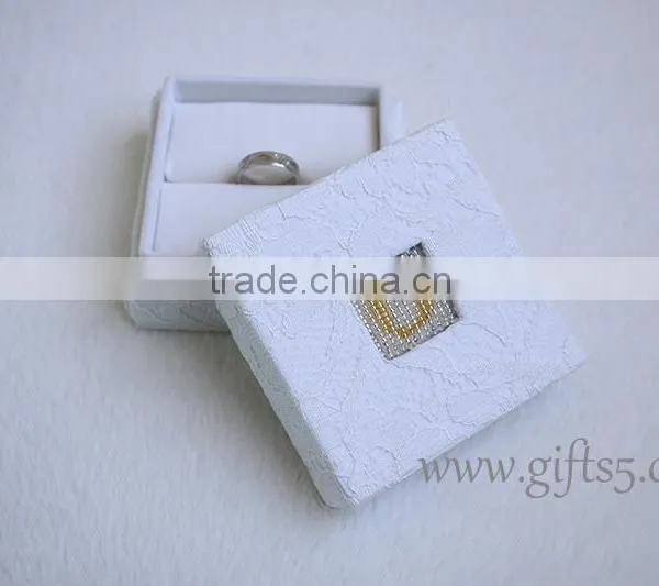 Custom Jewellery Box for Wedding Ring With Beaded Name Plate of O photo-2