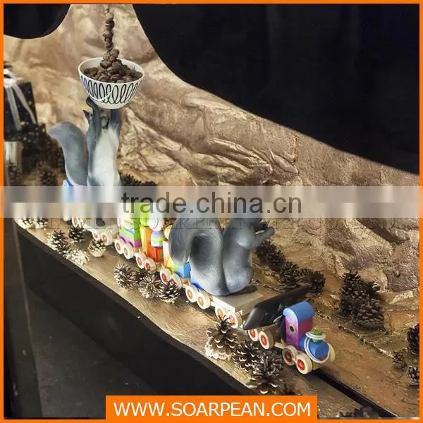 Fake Resin Squirrel Figurine Used for Wine Bottle Holder photo-4