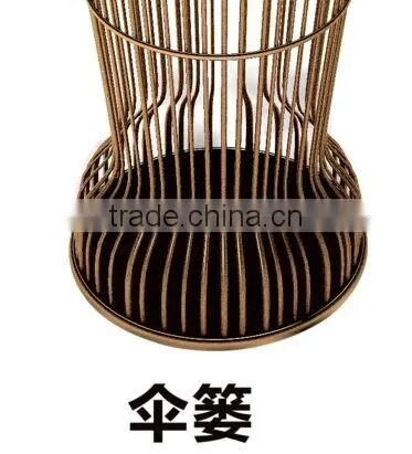 Morden Design Hotel Floor Standing Metal Wire Umbrella Display Stand photo-3