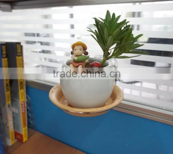 Reuseable and Removeable Wall Mounted Flower Pot Holder photo-3
