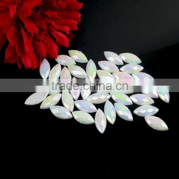 Wholesale White Opal Horse Eye Flat Back Sew-on Acrylic Stone, Sew-on Rhinestones Strip, Sew on Patch for Dreassing