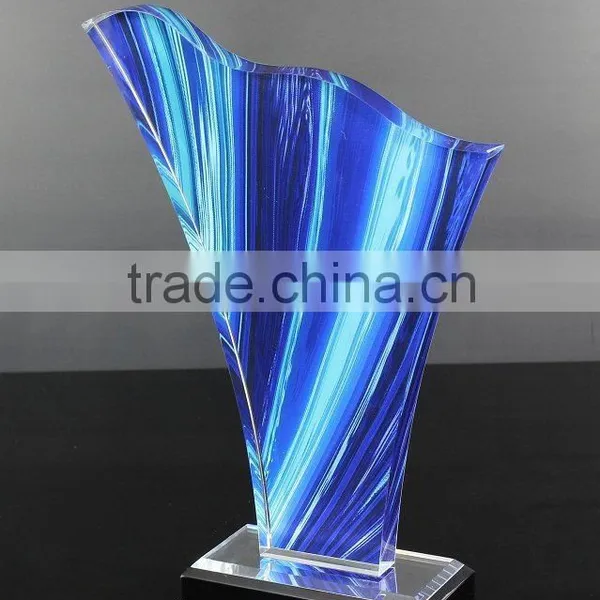 Professional Manufactuer Customize Trophy With Artificial Style photo-2