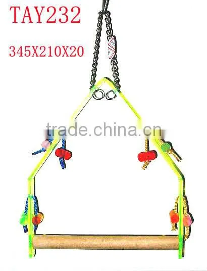 Advantages of Acrylic Bird Toys