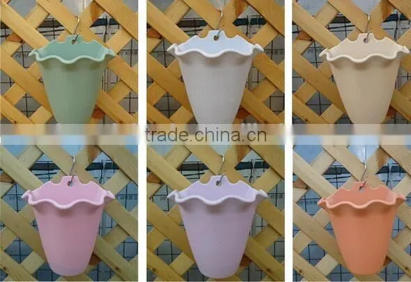 NO1. BW Plastic Colour Flower Pot