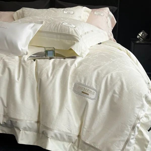Minimalist Aesthetic Cooling Bamboo Sheets - Deep Pocket Fitted Set photo-3