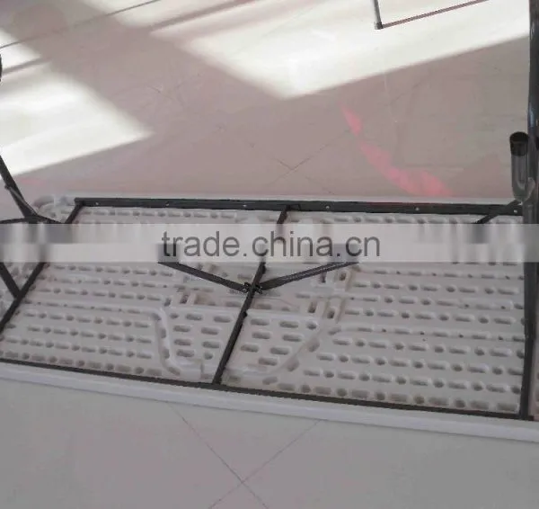 Outdoor Plastic Folding Table photo-4