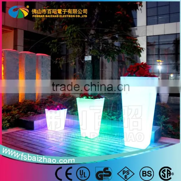 Colors Changing Iluminated LED Garden Outdoor Planter Flower Pot Light photo-6