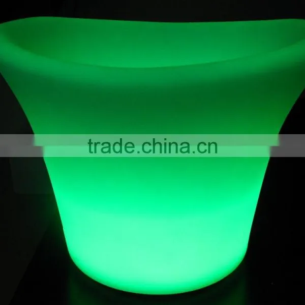New Fashionable Design Garden Decor Led Plastic Flower Pots photo-6