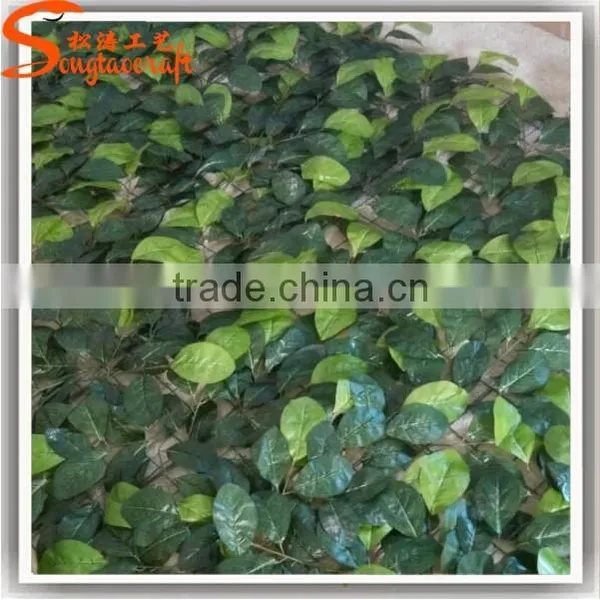 Artificial Turf Foliage Green Plastic Artificial Turf Artificial Fence photo-3
