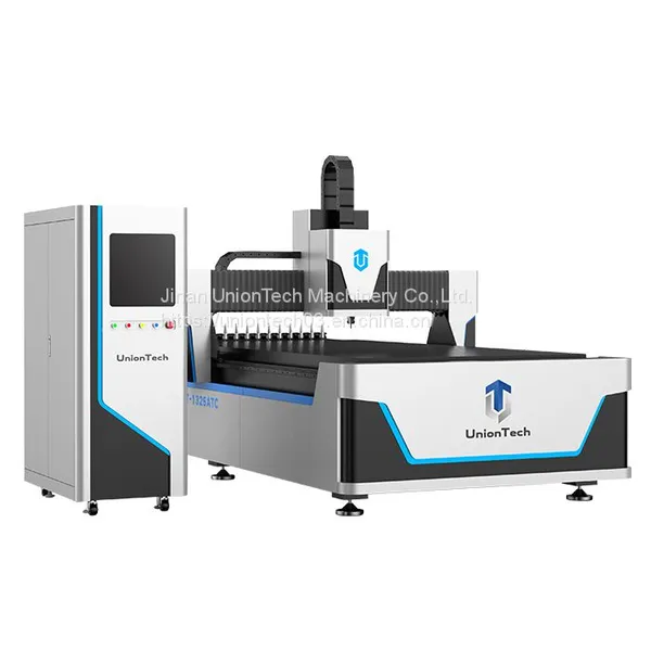 Chinese Woodworking UT-1325 Wood CNC Router Carving Machine With Auto Change Tools