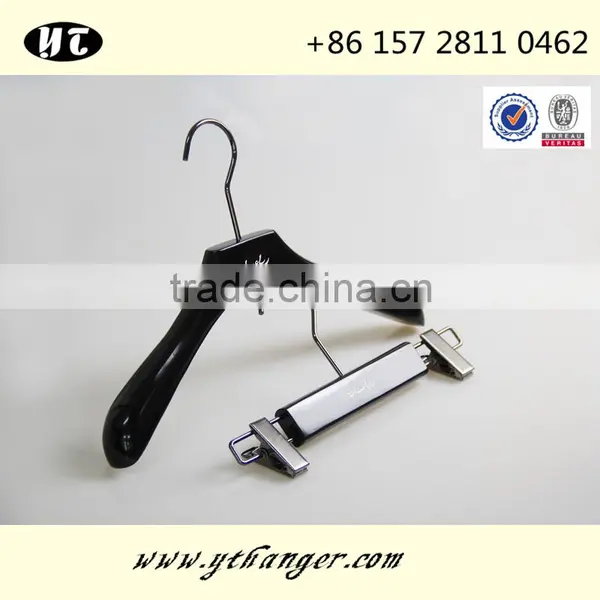 2016 New Fashional Luxury Black Wooden Hanger for Custom photo-4