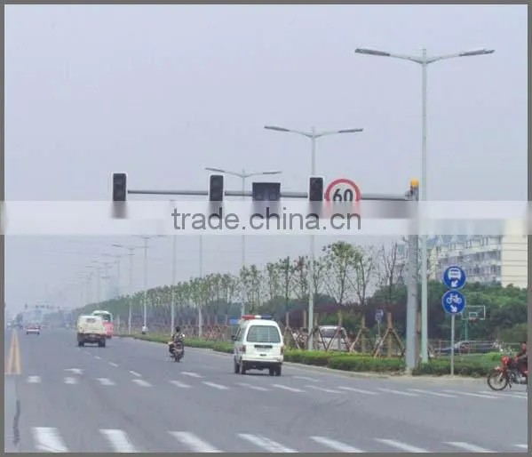 Single Arm Traffic Signal Light Steel Pole photo-3