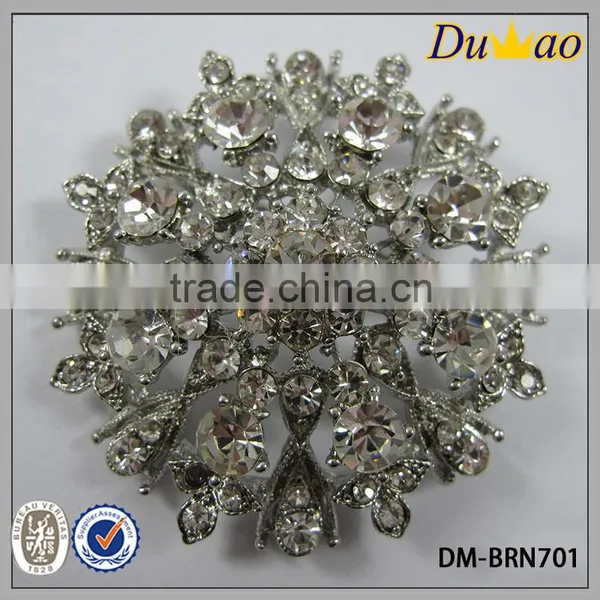 Elegant Metal Rhinestone Brooch for Wedding photo-2