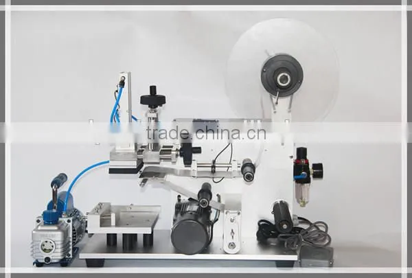 High Quality Semi-Automatic Round Bottle Labeling Machine,water Bottle Labeling Machine Made in China photo-2