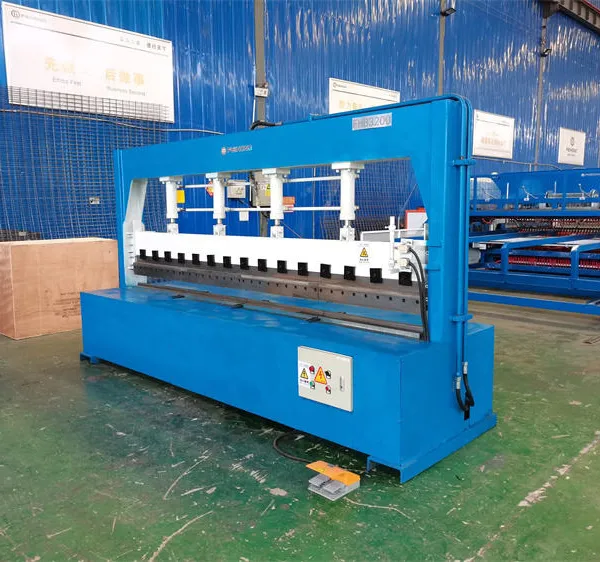 Fully Automatic 3D Bending Fence Welding Wire Mesh Production Machine photo-3