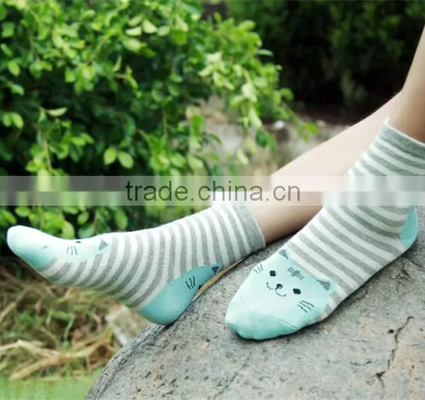 Wholesale Fashion Cat Cartoon Tube Stripe Sock photo-2