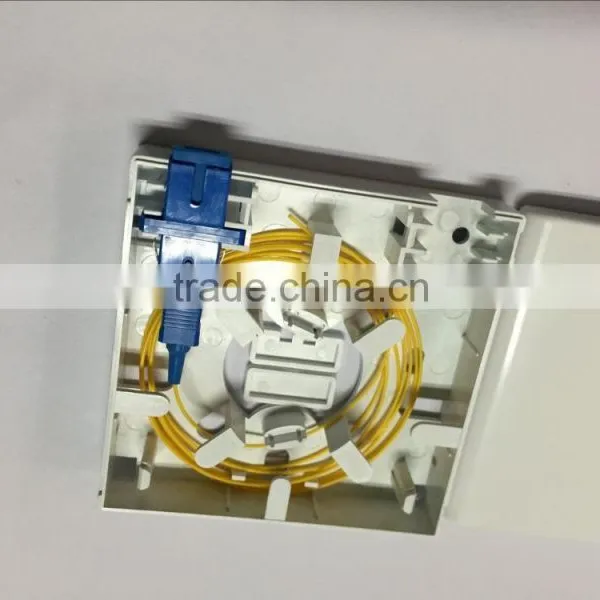 2/4 Port Ftth Indoor Fiber Box, Optical Fiber Terminal Box With sc Fiber Adaptor and sc Fiber Pigtail photo-4