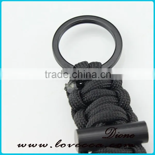 Carabiner Paracord Keychain With Firestarter photo-3